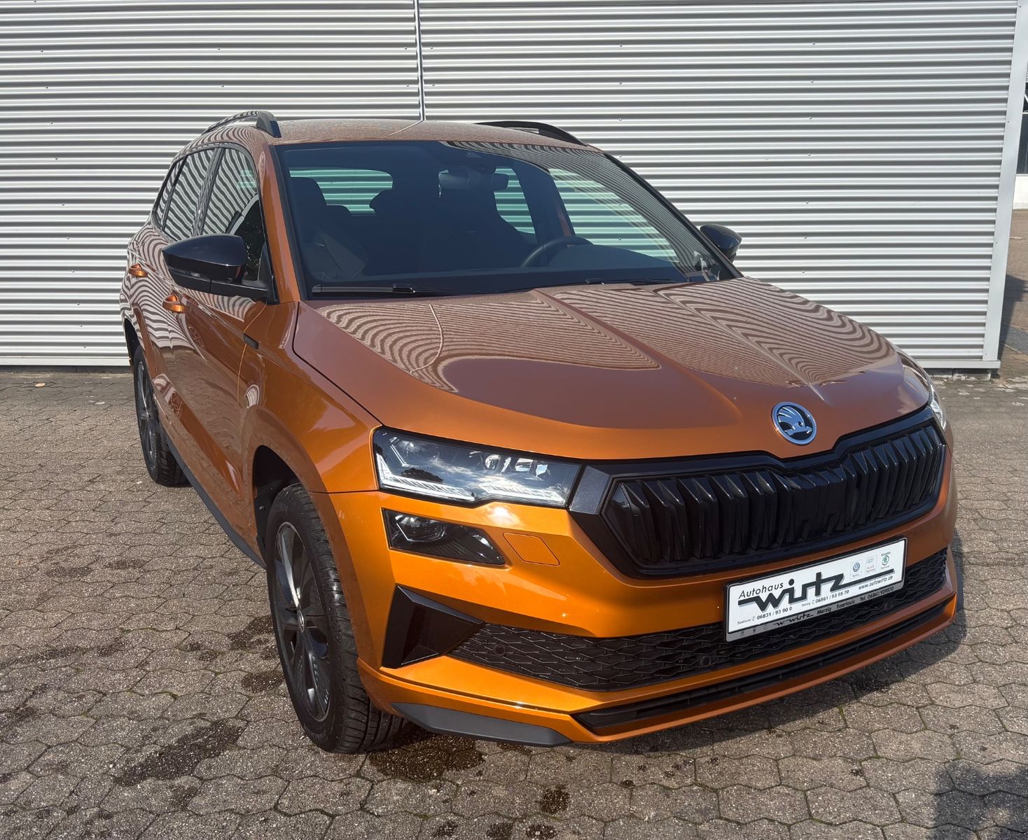 Fahrzeugabbildung SKODA Karoq Sportline Navi ACC KAM