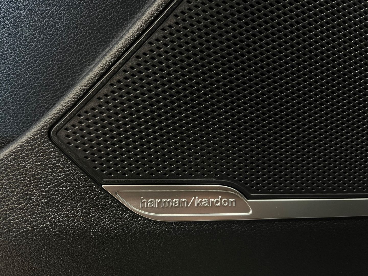 Fahrzeugabbildung Kia Sportage Spirit 1.6 T-GDI, Harman Kardon, Totwin