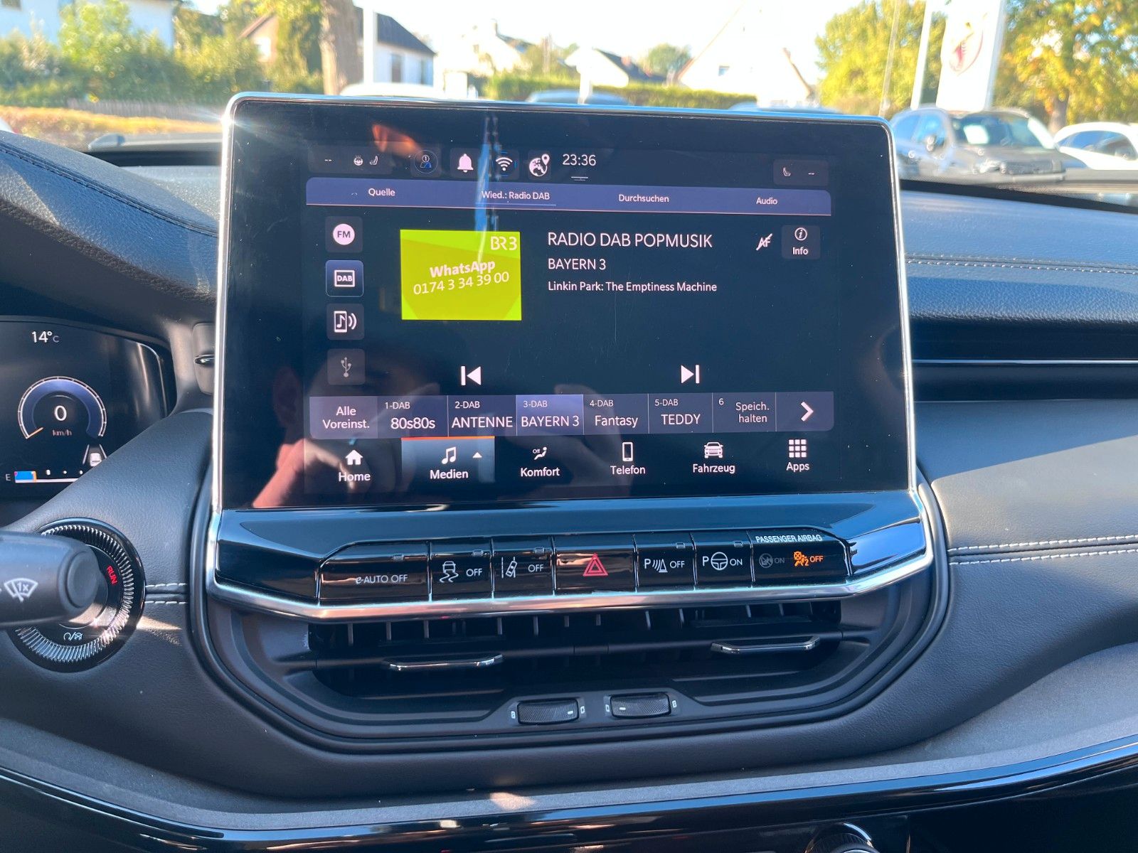Fahrzeugabbildung Jeep Compass Summit Mild-Hybrid FWD Navi elektr. uvm