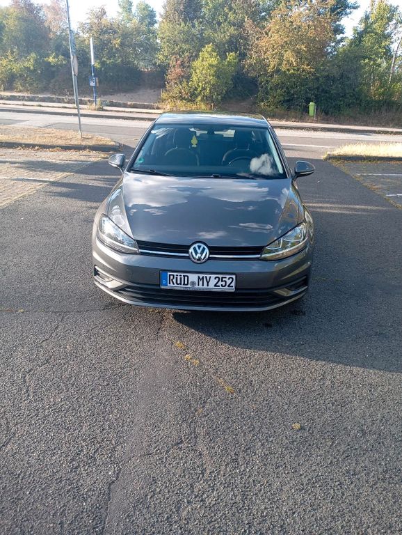 Image of Volkswagen Golf