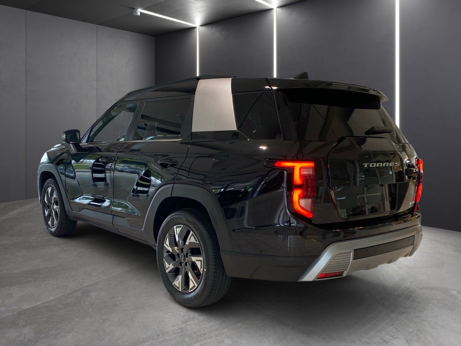 Fahrzeugabbildung KGM Torres Hybrid Essential Kamera*ACC*Navi*Sitzh.*