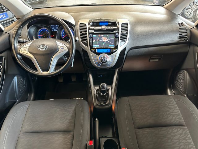 Hyundai ix20*TÜVSERVICE:NEU*SitzLenkradHZ*NAV*TEMPO*PD