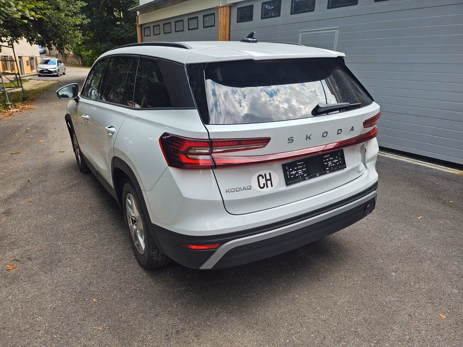 Skoda Kodiaq 2.0 TDI 142 kW 4x4 Selec7 SITZE BESCHADIG