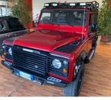 Land Rover Defender 90 2.4 TD4 Station Wagon SE - Land Rover Defender mit Diesel-Antrieb: Kombi