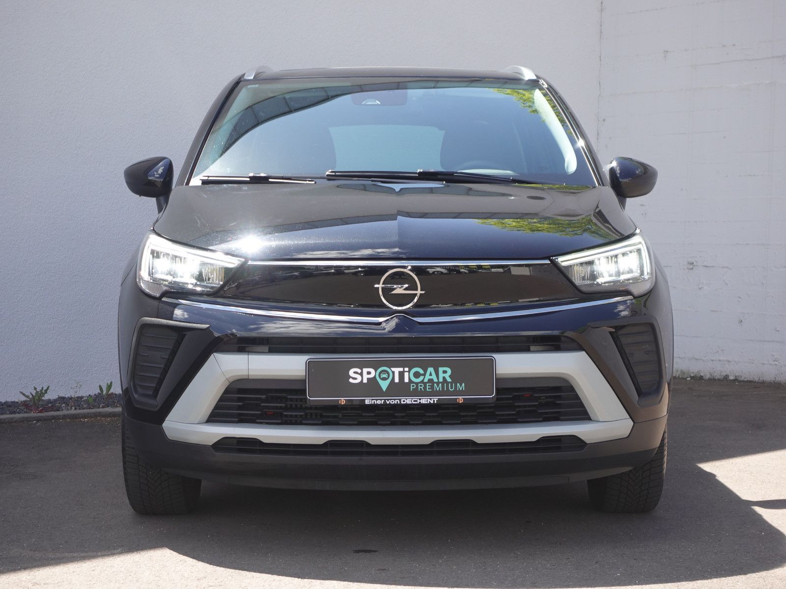 Fahrzeugabbildung Opel Crossland 1.2T AUTOMATIK,Navi,Pano,Allwetter,LED