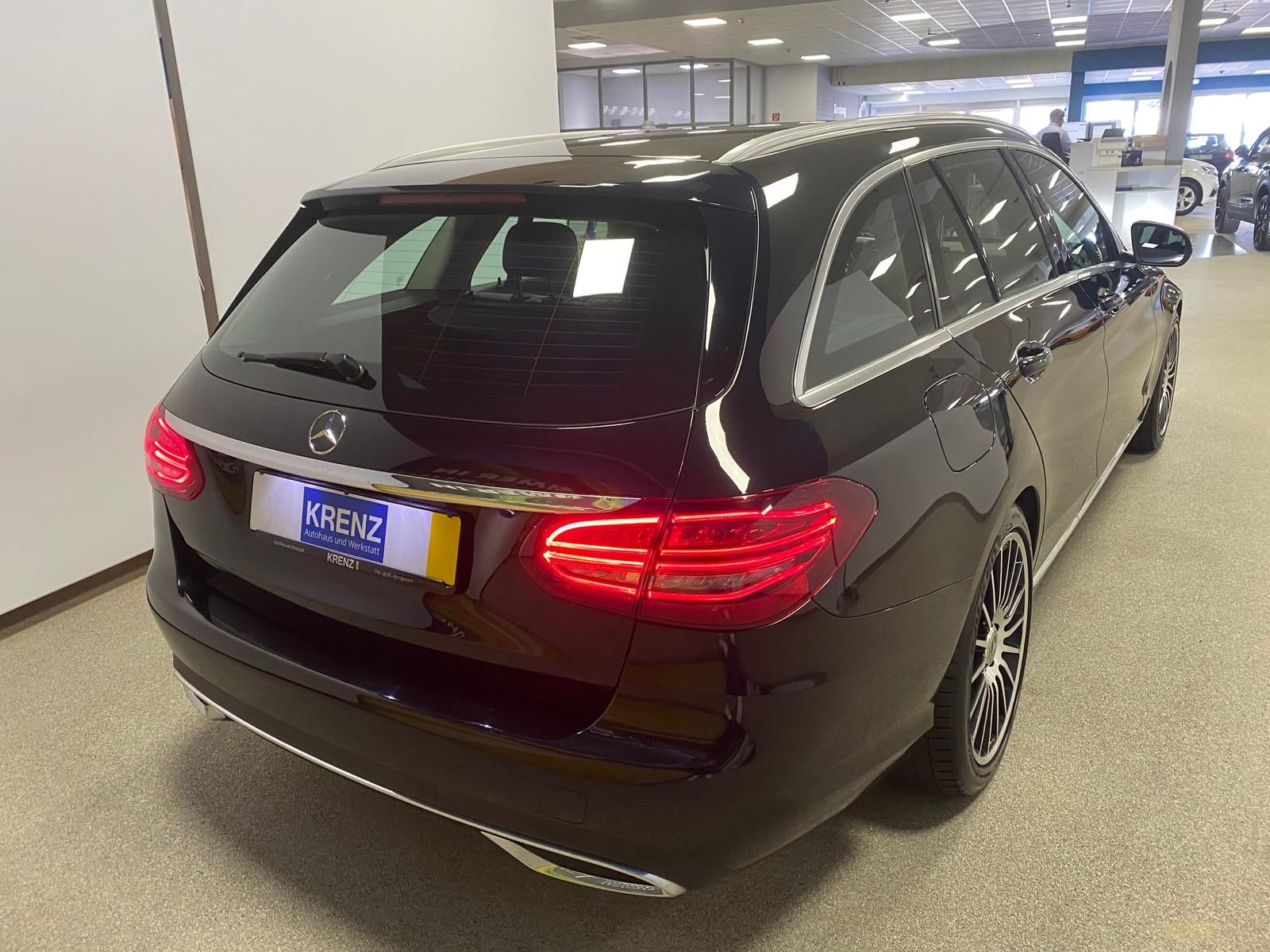 Fahrzeugabbildung Mercedes-Benz C 220 2.0 CDI Avantgarde+NAVI+AHK schwenk+KAMERA