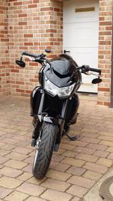 Kawasaki Z750 in top Zustand, Quickshifter, viel Zubehör  - KAWASAKI 750