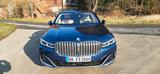 BMW 740d xDrive Garantie und Servicepaket - blaue BMW 740