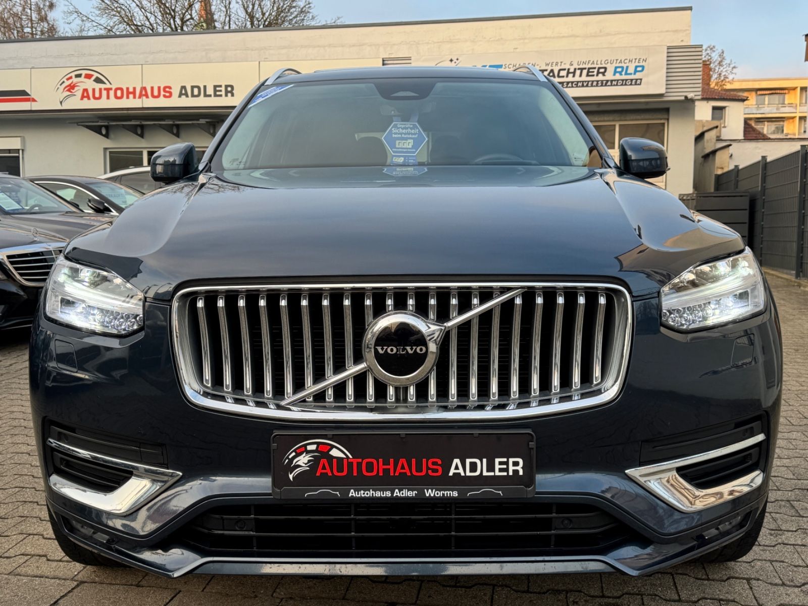 Volvo XC90 B5 D AWD ULTIMATE BRIGHT 1HD 19% AUTOM PANO foto 2