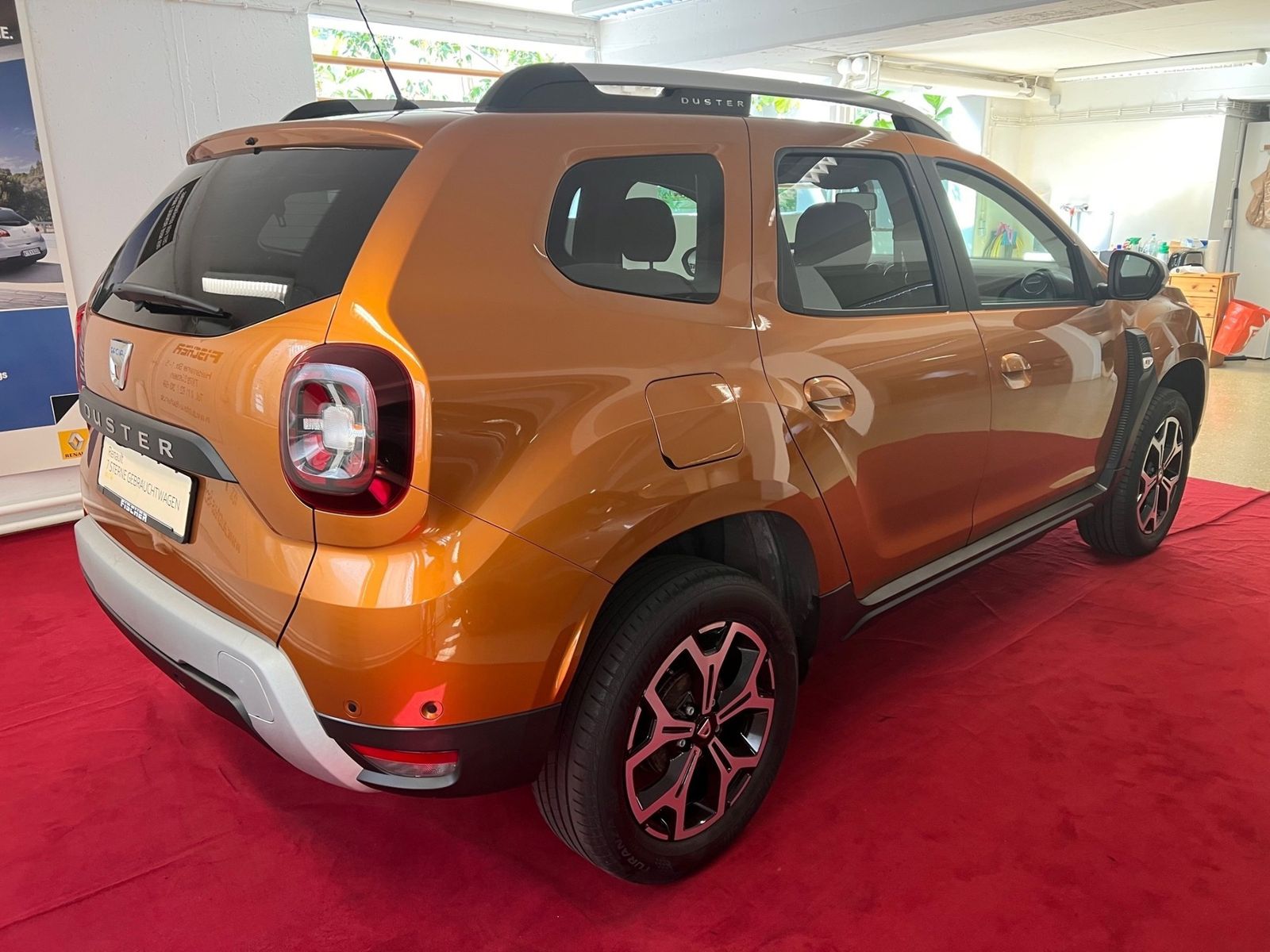Fahrzeugabbildung Dacia Duster Adventure TCe 150 Navi Kamera