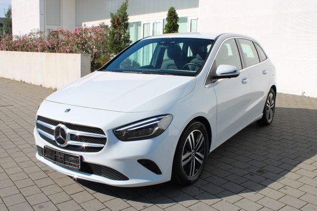 Mercedes-Benz B 250 4M AHK Ambiente 360°Kamera Distronic Plus