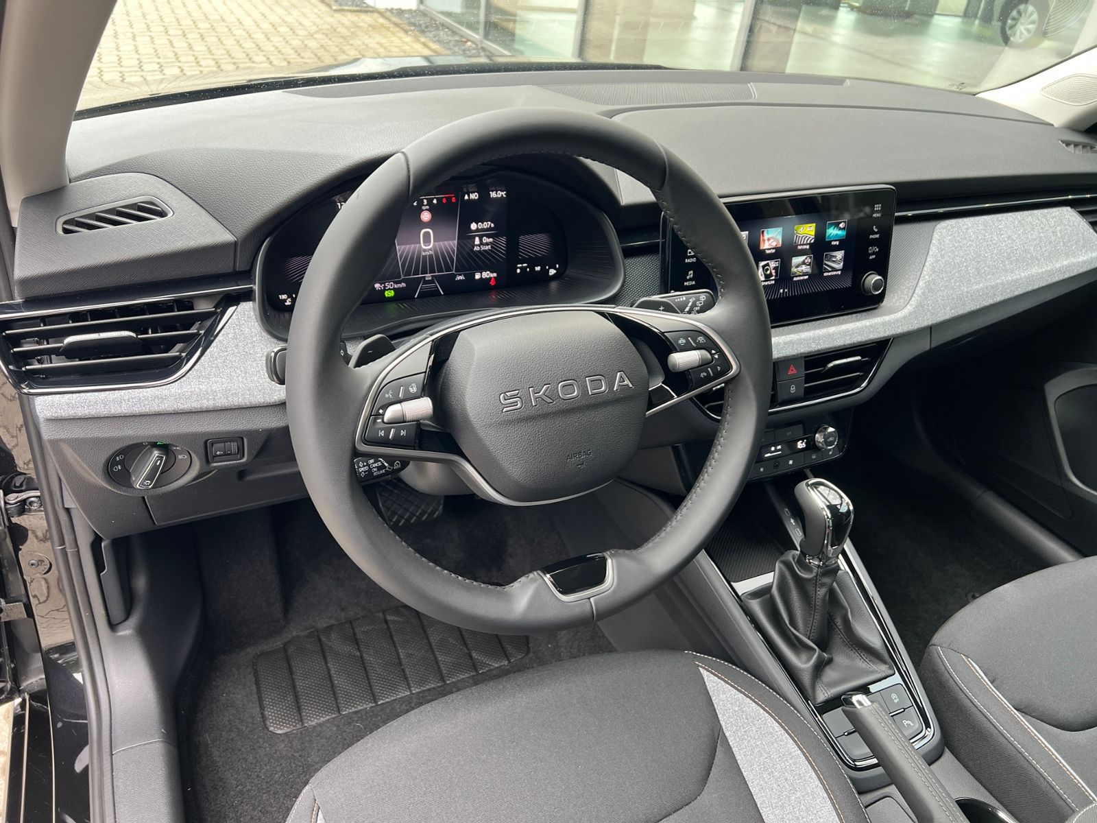 Fahrzeugabbildung SKODA Scala Selection 1.0 TSI DSG *LED, ACC, Kamera, 1