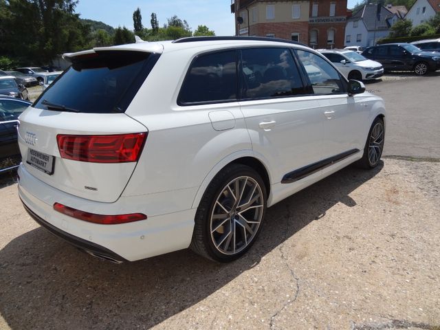 Fahrzeugabbildung Audi Q7 3.0TDI/HUD/Pano/StH/22-Zoll/1.Hd/AHK/3xS-Line
