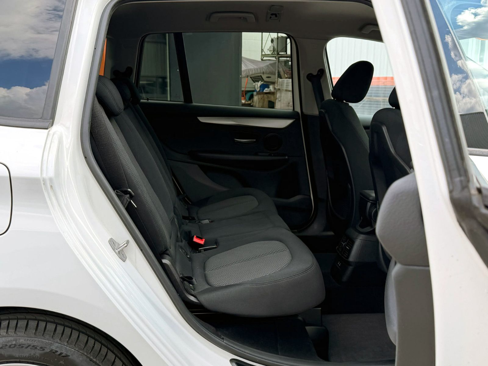 Fahrzeugabbildung BMW 220i Gran Tourer Steptr. Advantage ACC KAM AHK