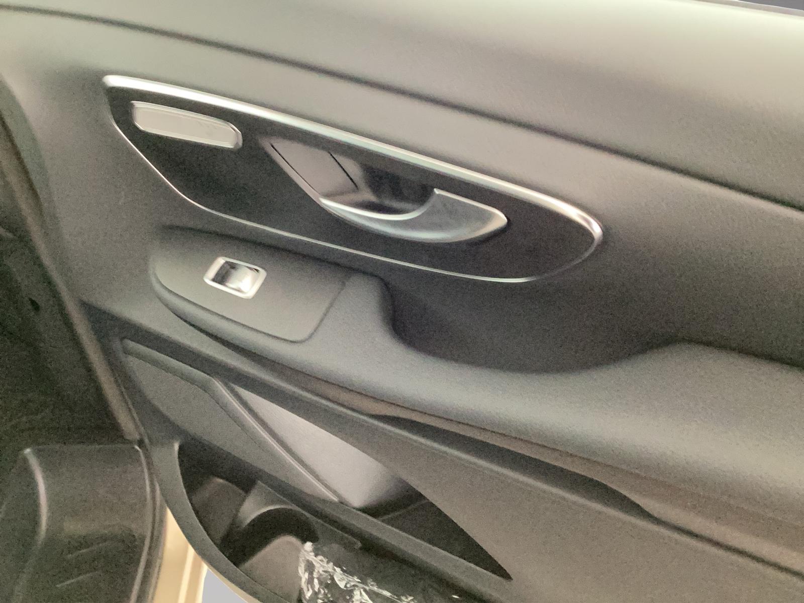 Mercedes-Benz V 250 d Style*AHK*Totwinkel*PANO-SHD*MOPF-II++++