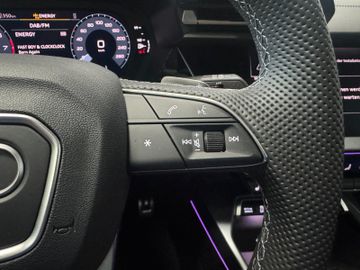Fahrzeugbestand 19 Audi A3 Sportback TFSI S line Pano Matrix 360Grad