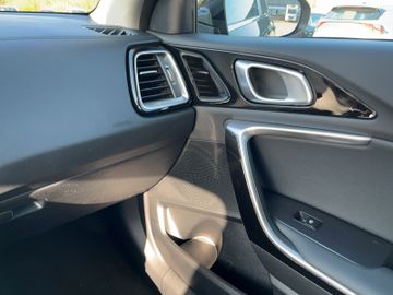 Kia cee'd SW 1.6 PHEV Platinum *Sitzbelüftung*