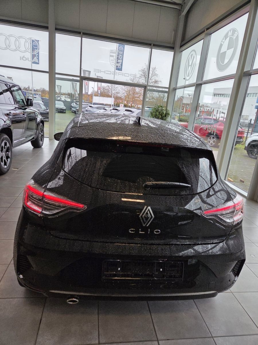 Fahrzeugabbildung Renault Clio V Techno/Winterpaket/Look-Paket/erst 270km!