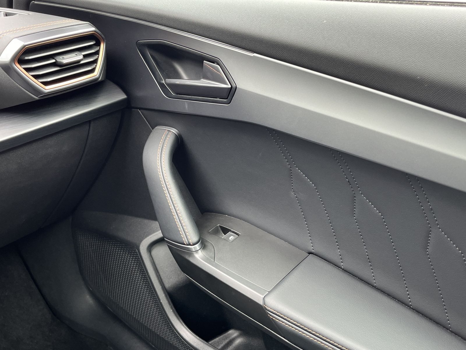 Fahrzeugabbildung CUPRA Formentor VZ5 4Drive*DSG*390PS*Navi *Kamera**