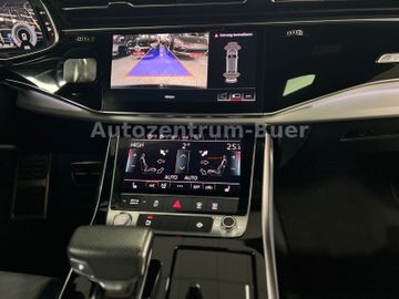 Audi Q8 - 11