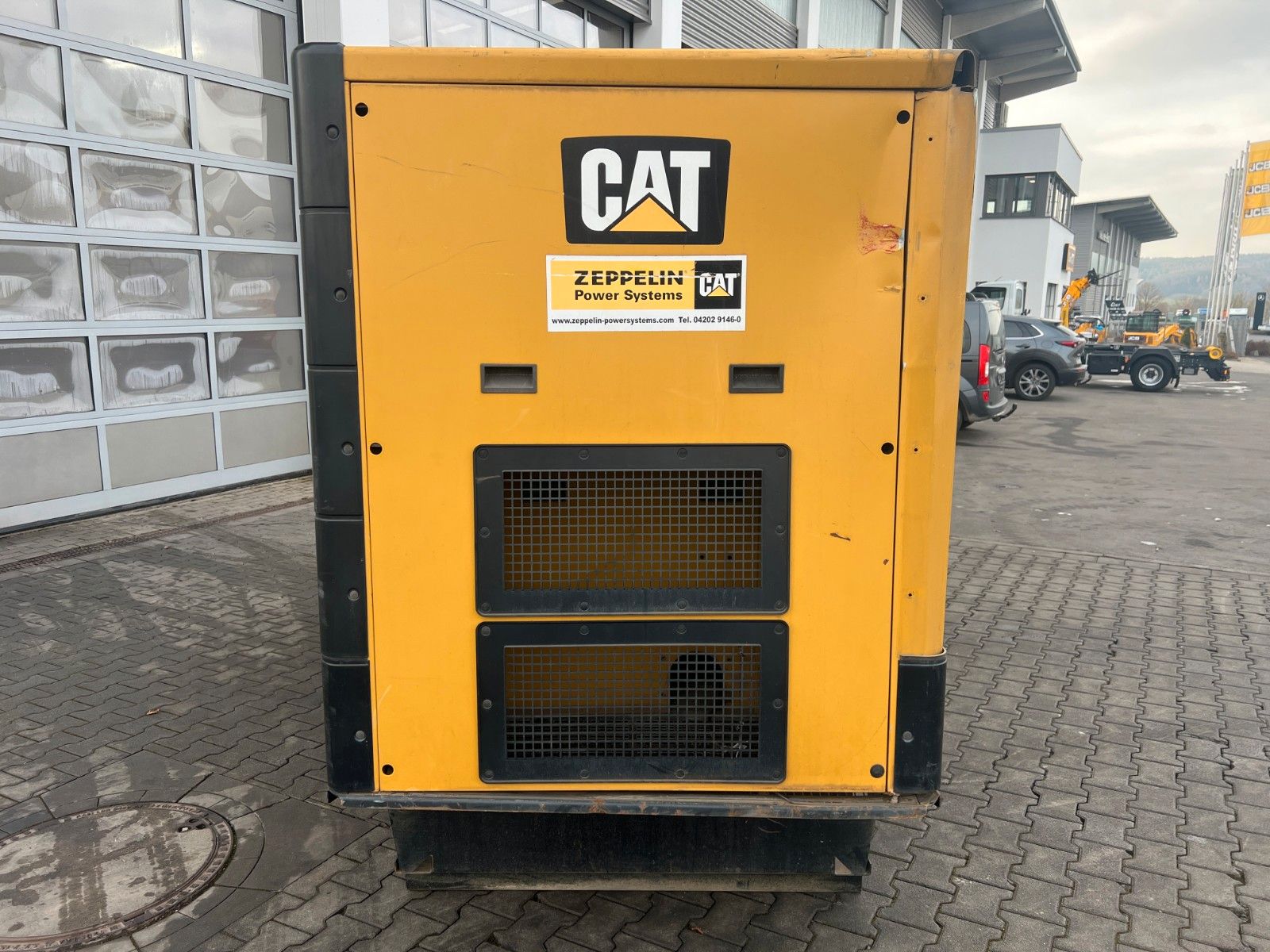 Fahrzeugabbildung CAT DE200E3 Stromerzeuger / 180KVA / 2017 / 12.921h