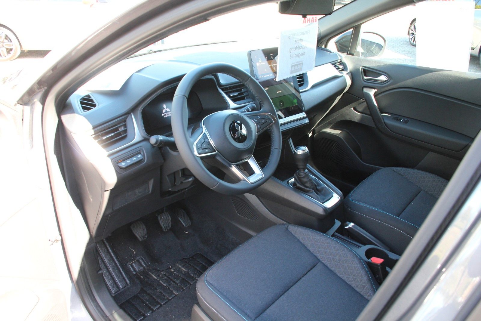 Fahrzeugabbildung Mitsubishi ASX Basis