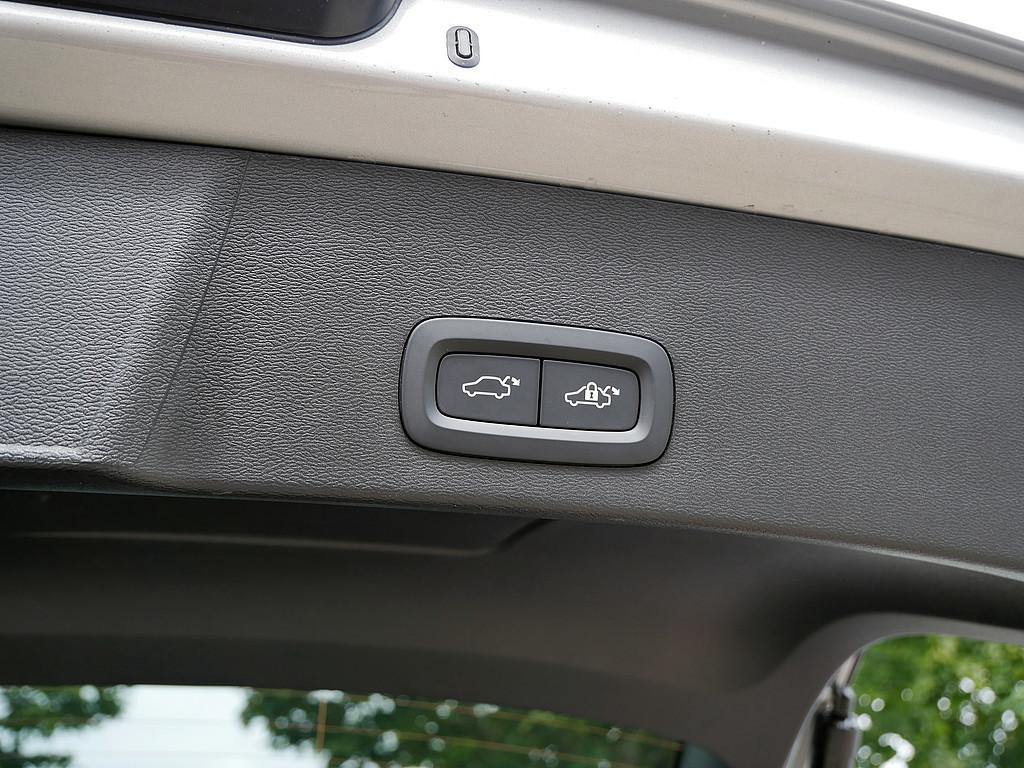 Volvo XC40 B3 Plus Dark 360-GRAD-KAMERA NAVI H/K, миниатюра 13