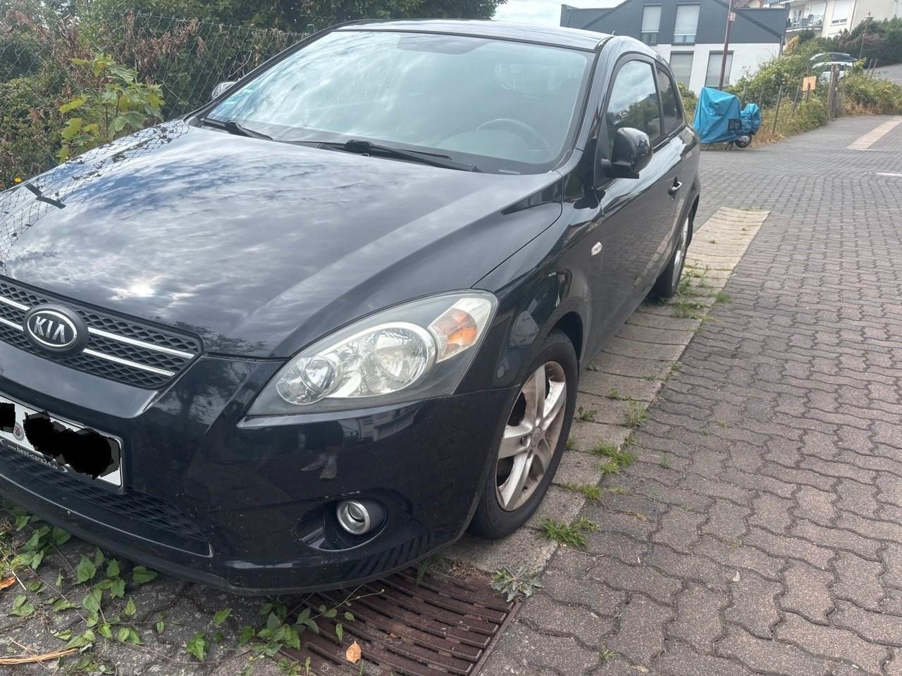 Kia pro_cee'd / ProCeed 1.4 CVVT Seven Stars pro...