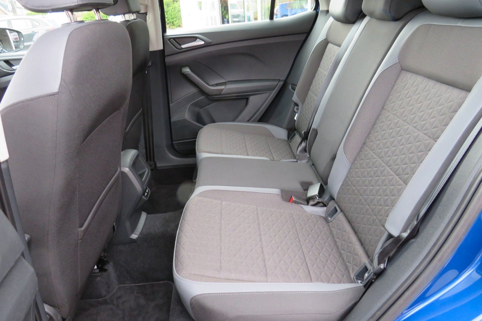 Fahrzeugabbildung Volkswagen T-Cross Highline DSG ACC NAVI AHK APP 1.HAND