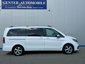 Mercedes V 220 - 5