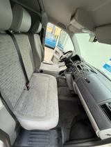 Volkswagen T5 Transporter - Volkswagen T5: Firmenfahrzeug