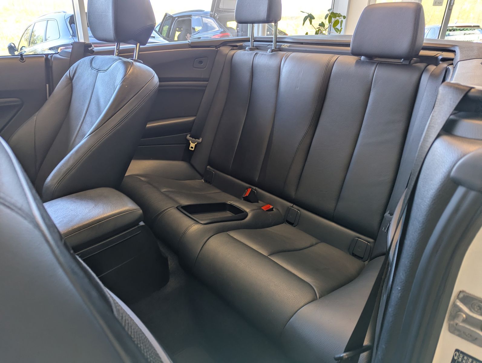 Fahrzeugabbildung BMW 220 d M-Sport-Paket Leder Bi-Xen Navi HiFi