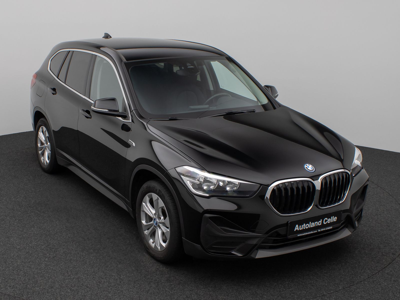 Fahrzeugabbildung BMW X1 xD25e DAB PDC LED Sithzg Geschwindigkeitsreg