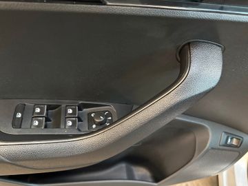 Skoda Karoq Style 4x4 *AHK*LED*Klima*SHZ*Navi*Kamera*