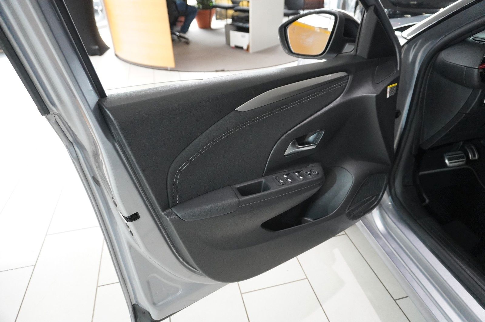 Fahrzeugabbildung Opel Corsa F 1.2T GS SPORT NAVI/LED/KAMERA/SPORT/DAB+