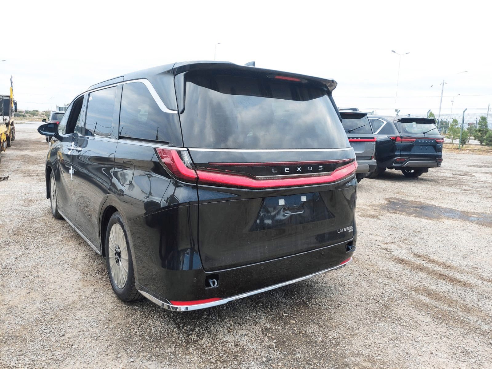 Lexus LM 350h VIP+4SEATS+NEW MODEL2025 imagem 3