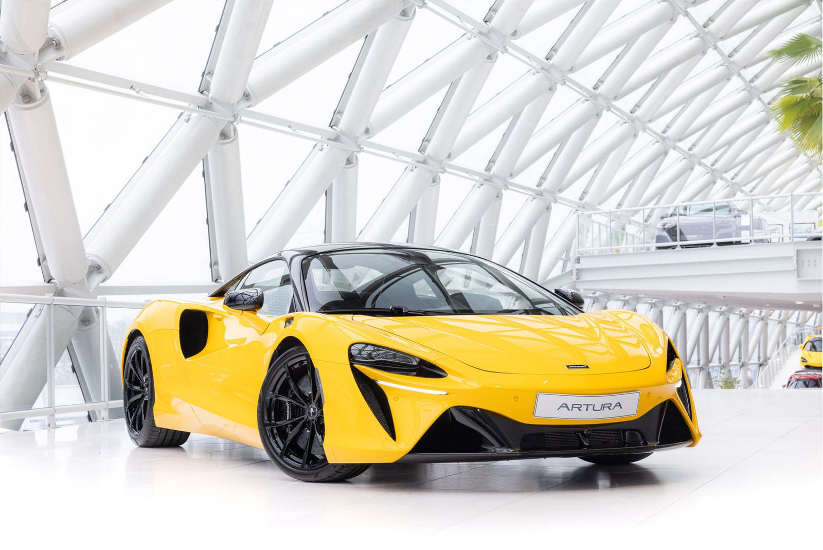 MCLAREN Artura