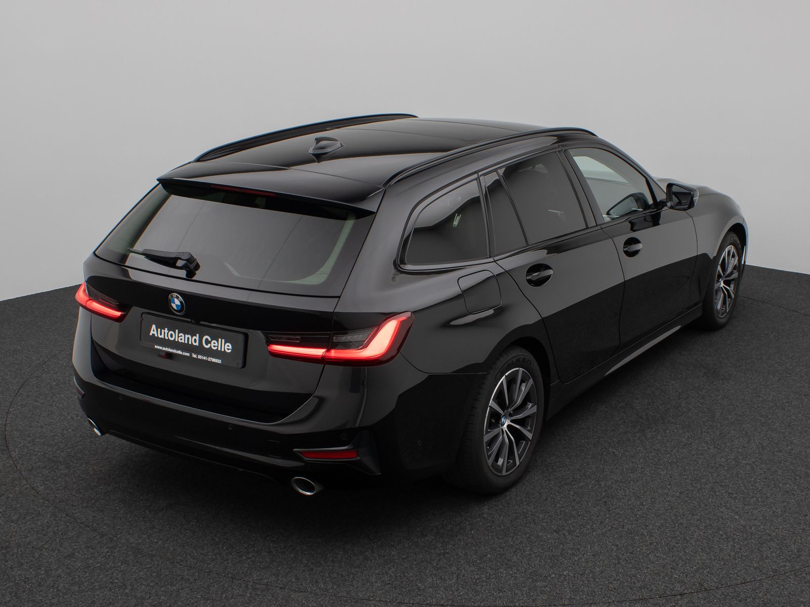 Fahrzeugabbildung BMW 320d  xD Sport Line Panorama Kamera HiFi Komfort