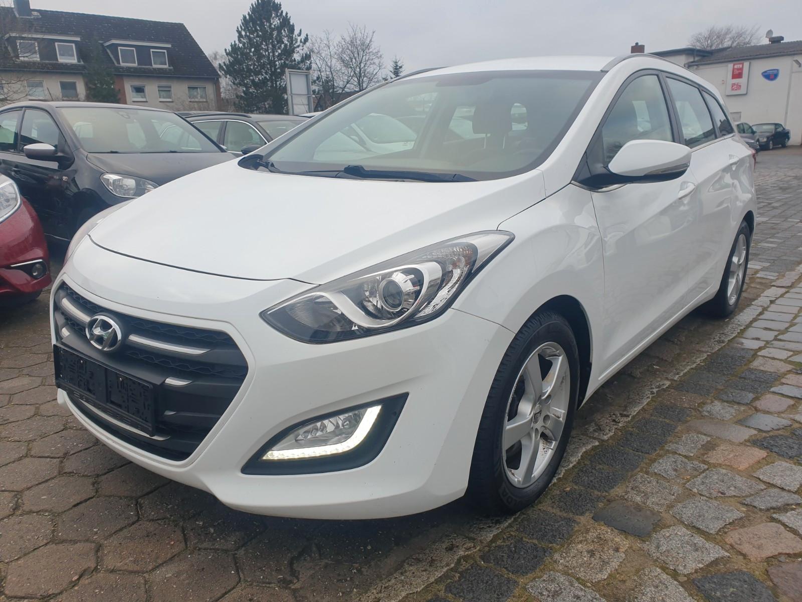 Hyundai i30 cw blue Trend*Automatik*Kamera*SHZ