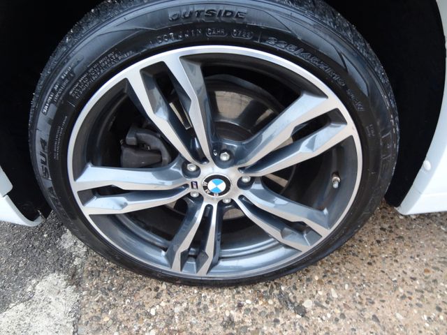 Fahrzeugabbildung BMW X1 xDrive 20i M-Sport/HUD/Pano/Kam/AHK/Navi/