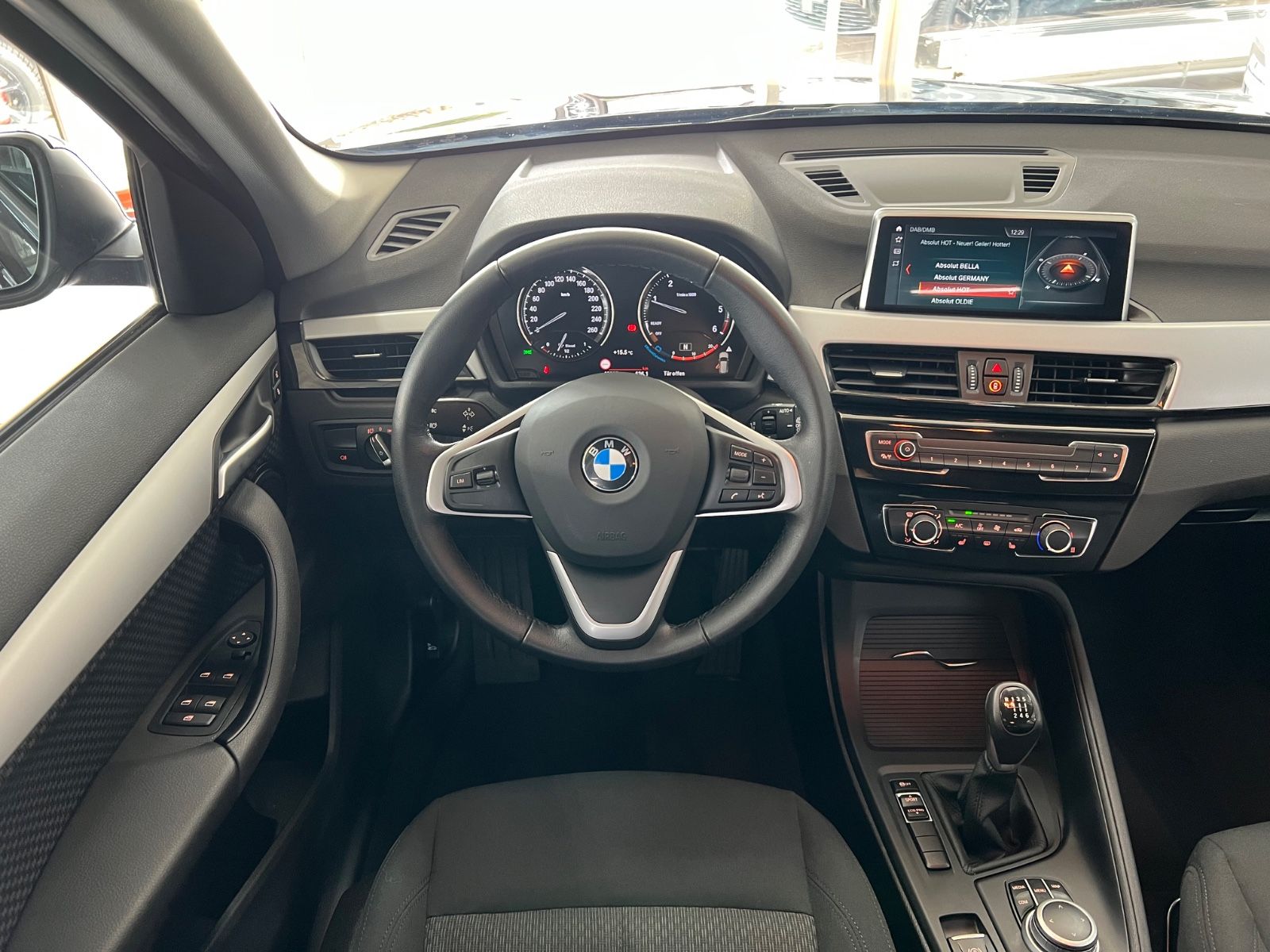 BMW X1 sDrive 18d PDC+Driving Assistant+RTTI+Navi foto 20