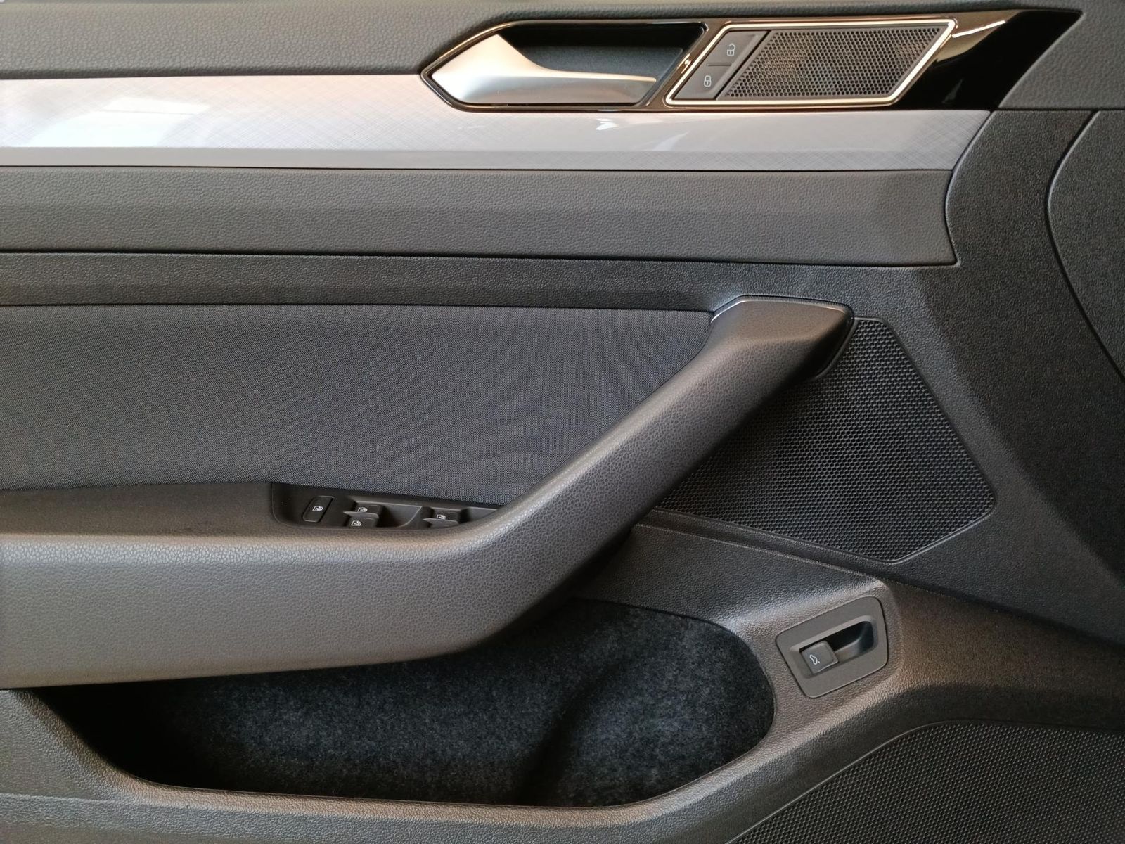 Volkswagen Passat - Bild 16