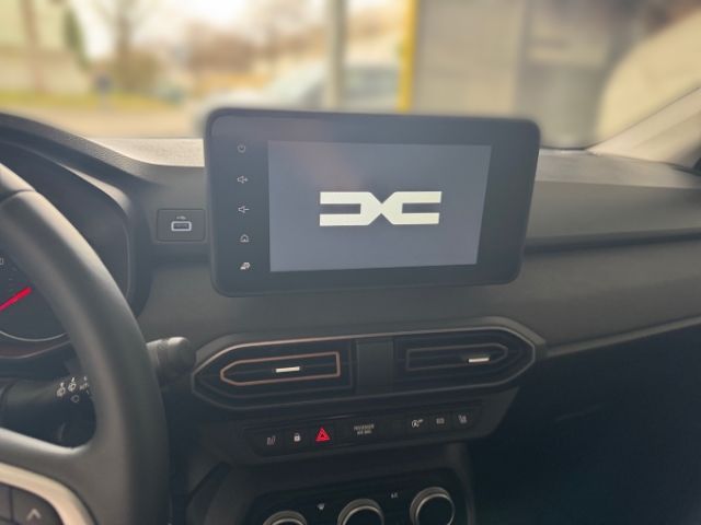 Fahrzeugabbildung Dacia Jogger Extreme 1.0 TCe 110 EU6e 7-Sitzer Navi Ka