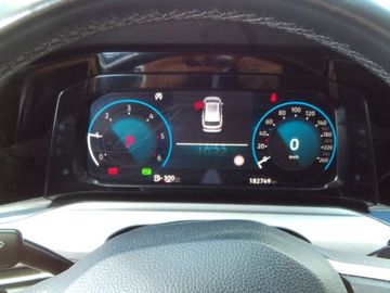 Volkswagen Golf - 5