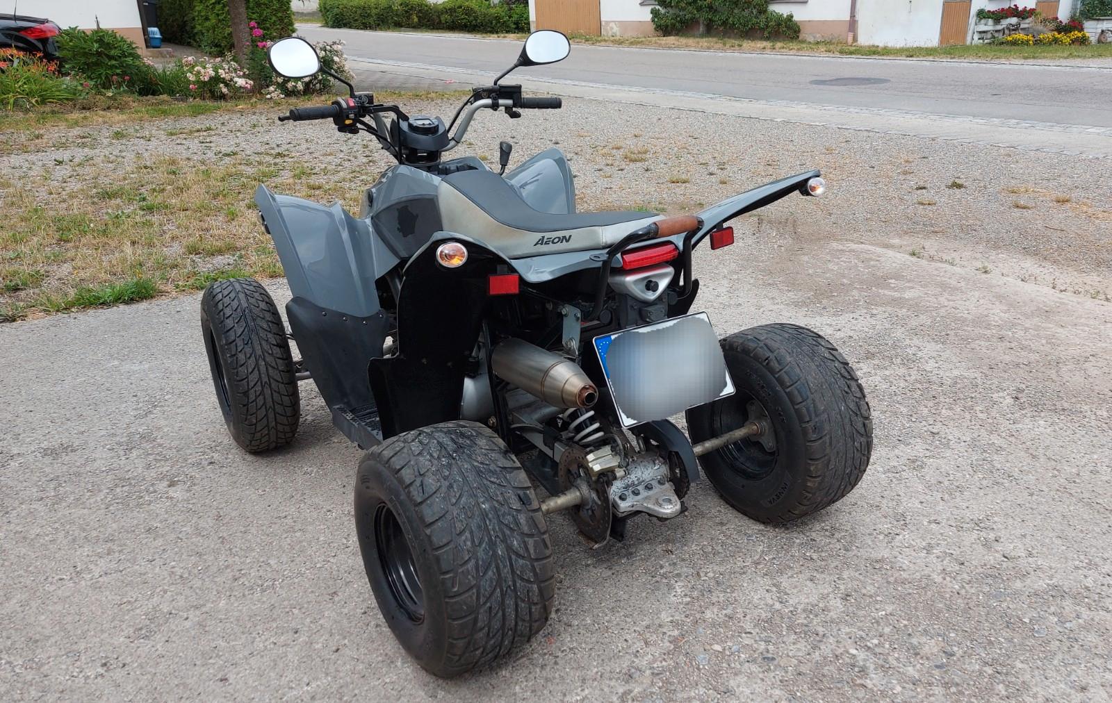 Aeon Cobra 400 2012 — rear view