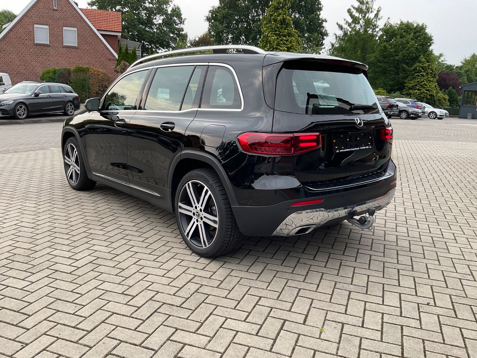Fahrzeugabbildung Mercedes-Benz GLB 200 DCT,Navi,AHK,Distronic,Kamera,LED