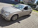 Mercedes-Benz Mercedes C200 - gebrauchte Mercedes-Benz C 200 aus dem Jahr 2005