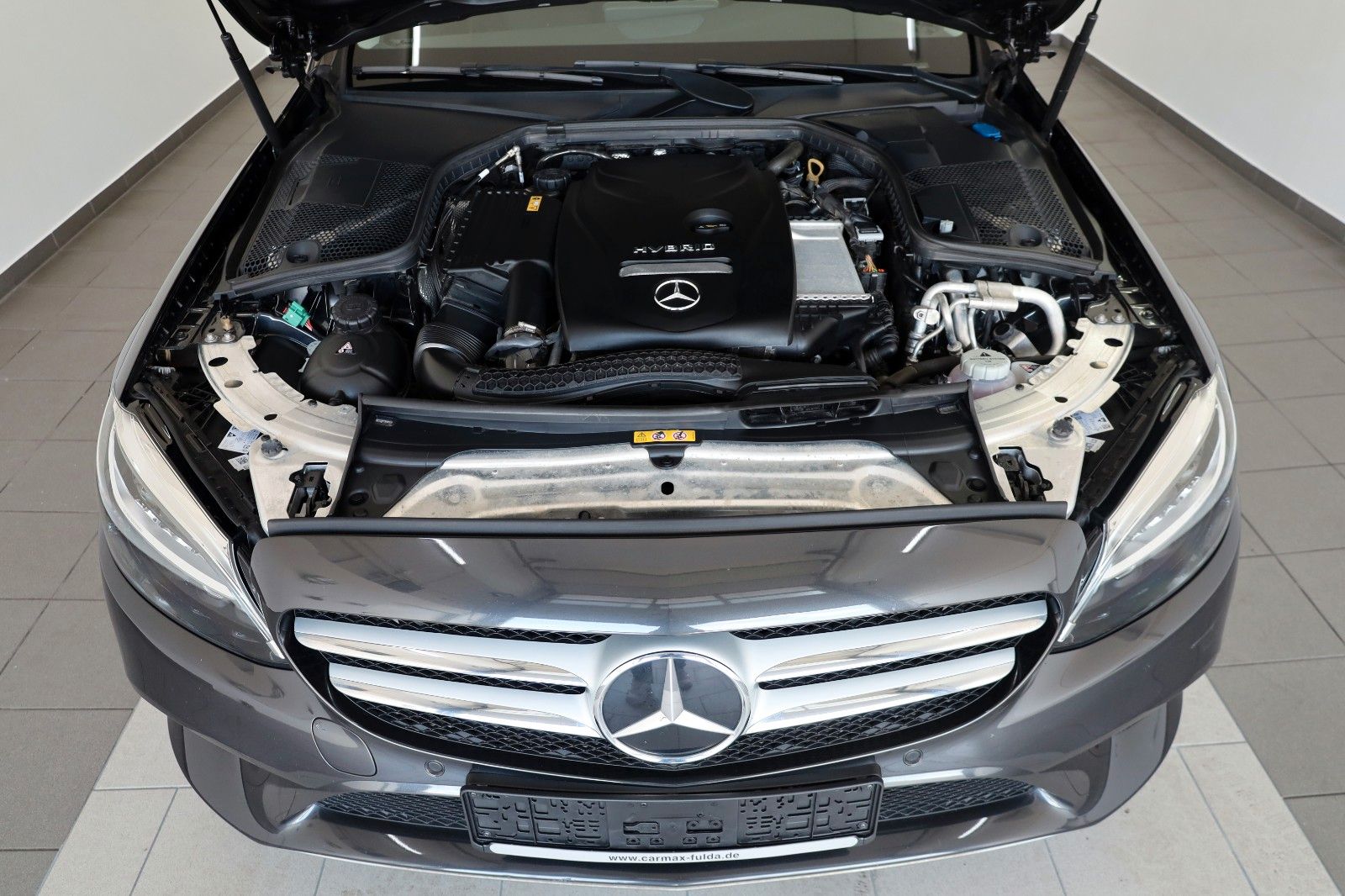 Fahrzeugabbildung Mercedes-Benz C 300e T Avantgarde Leder,Navi,LED,Kamera,SH,PDC