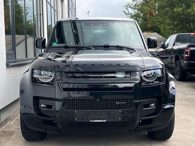 Land Rover Defender 90 X-Dynamic SE