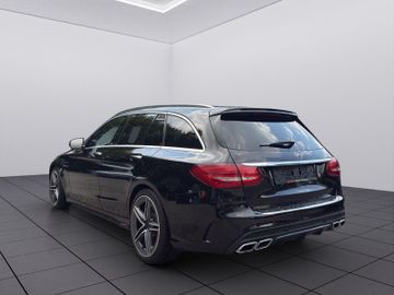 Mercedes C 63 AMG - 4